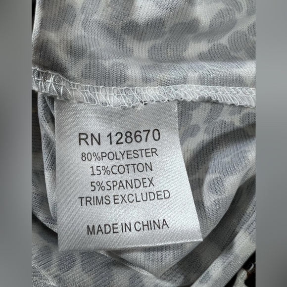 Women’s Cowgirl animal Print Top  Size XL - Picture 9 of 10